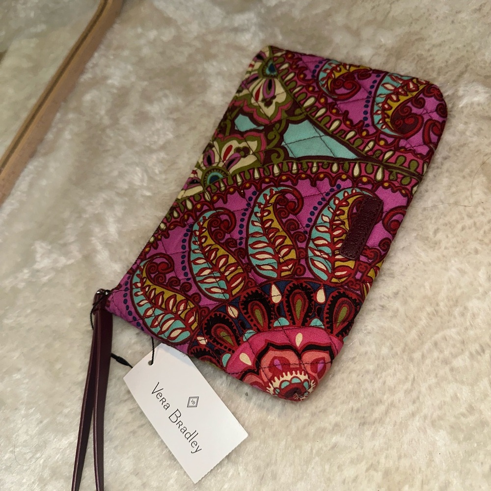 Vera Bradley “Resort Medallion” print wristlet